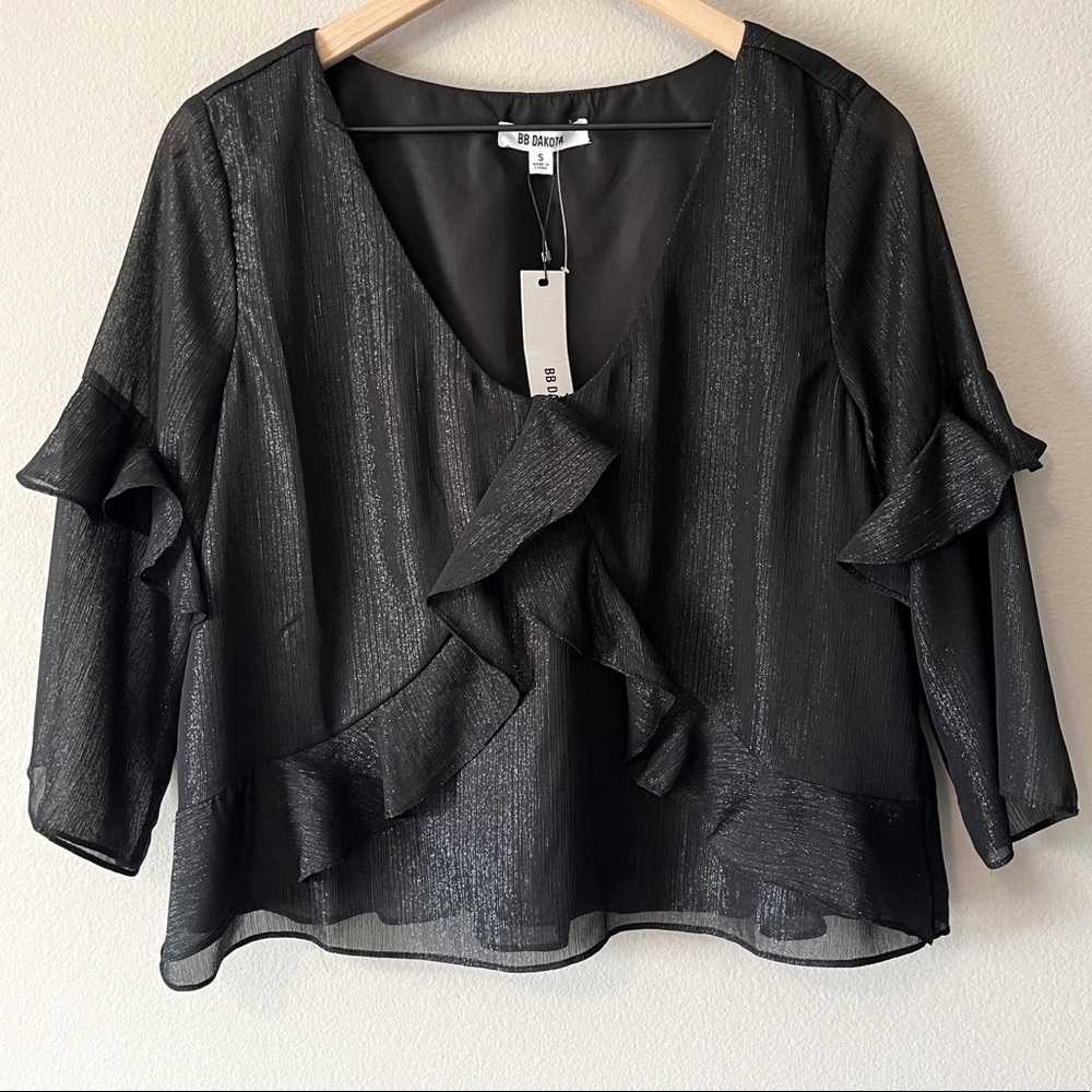 BB Dakota NWT Peace and Love Ruffle Shimmer Blouse Black Size Small